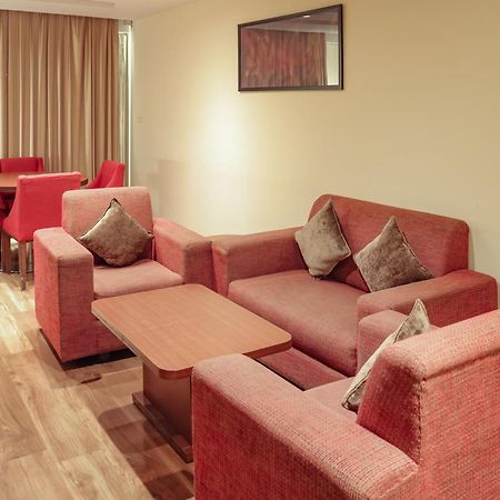 Hotel Cama Mohali Bagian luar foto