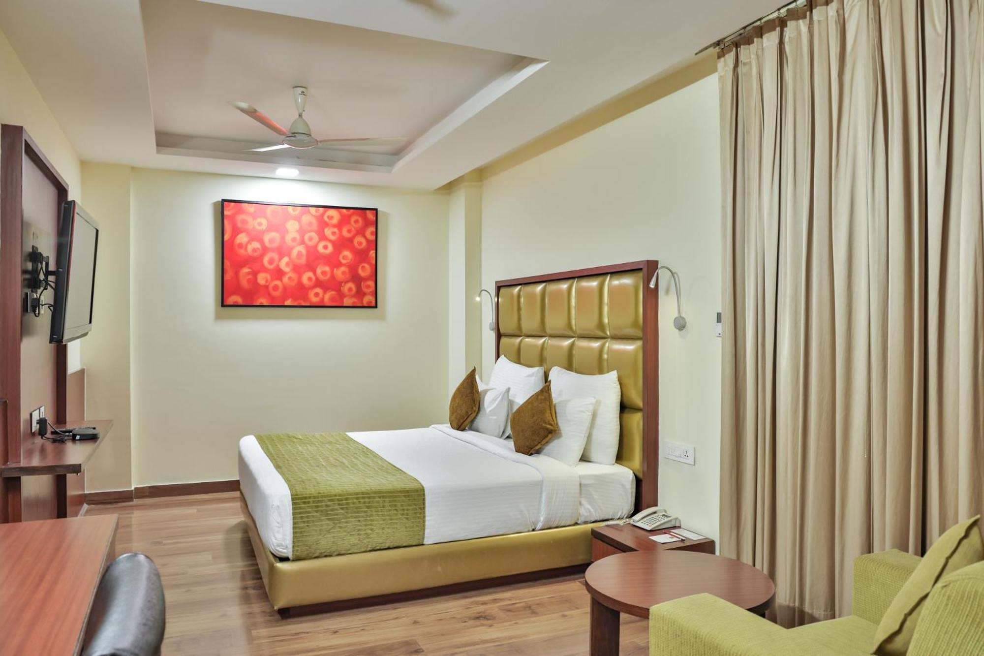 Hotel Cama Mohali Bagian luar foto