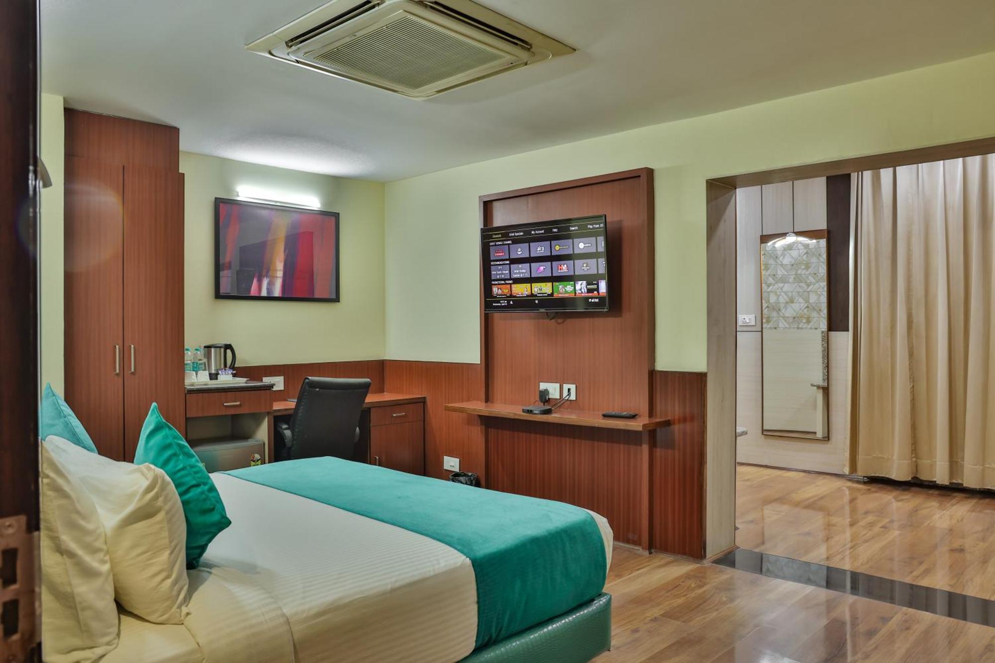 Hotel Cama Mohali Bagian luar foto