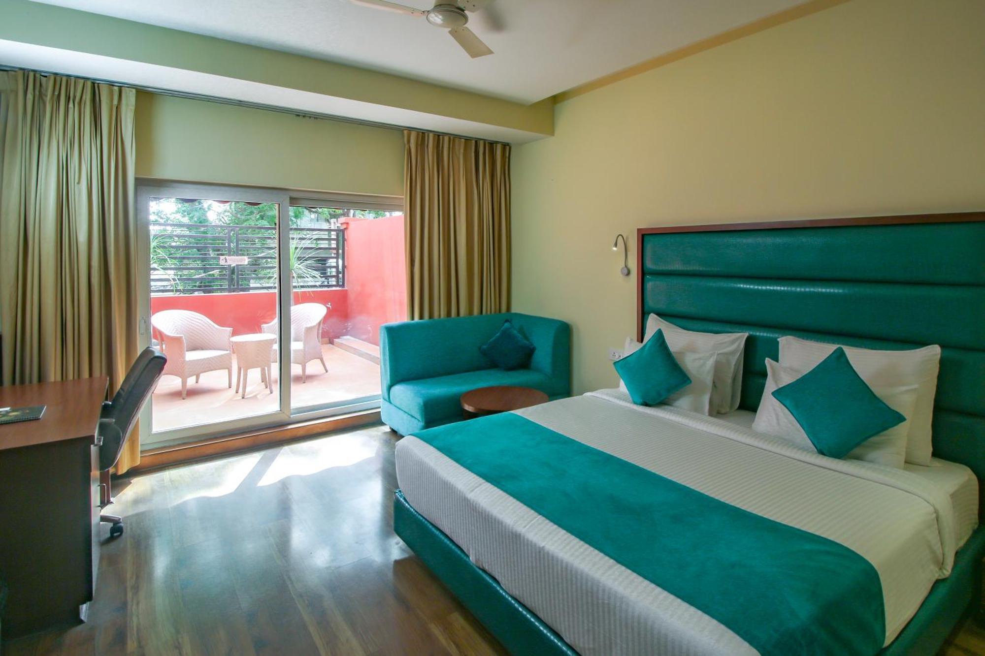 Hotel Cama Mohali Bagian luar foto