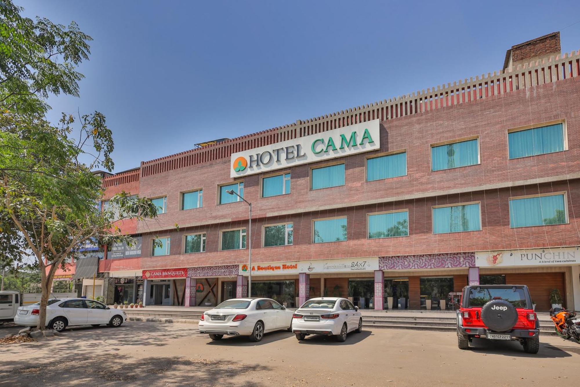Hotel Cama Mohali Bagian luar foto